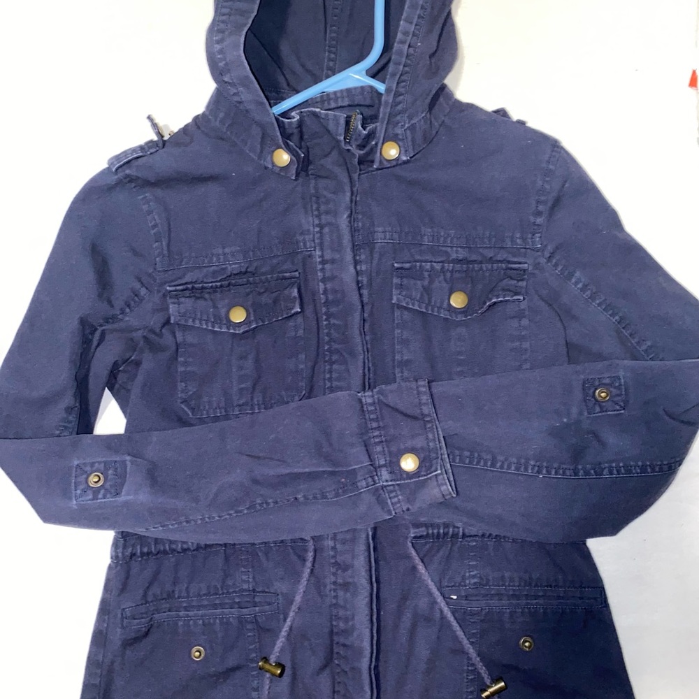 Vintage style light jacket 🤍
